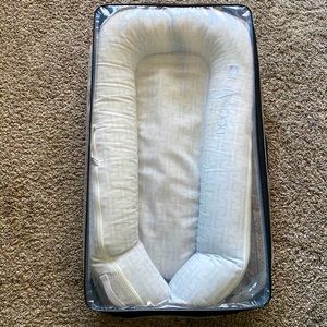 DockAtot Deluxe+ - GUC